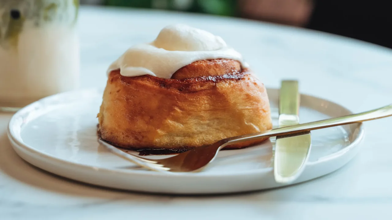 cinnamon roll in calgary canada