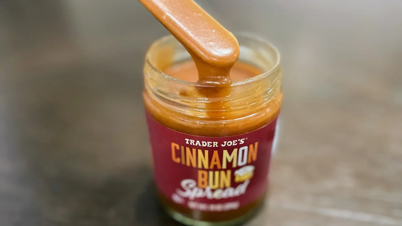 Trader Joe's Cinnamon Bun Spread