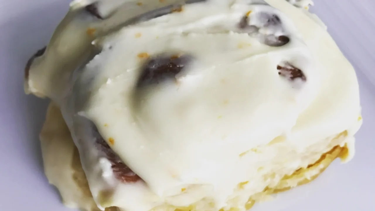 The Orange Cinnamon Roll at Homebunz