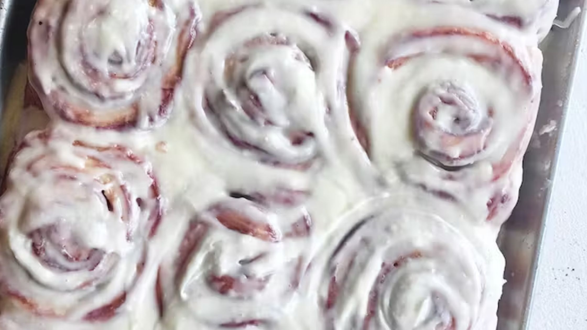 a pan of cinnamon rolls